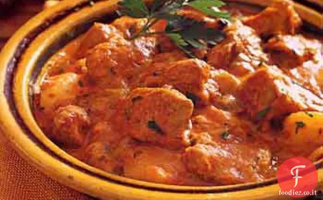 Ragoût di vitello e Pomodoro con Patate, Cannella e panna