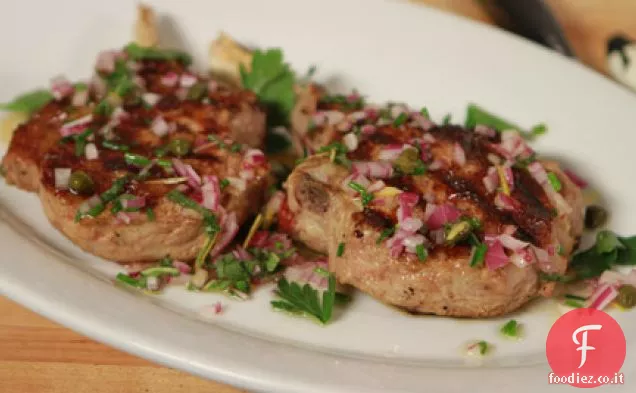 Costolette di vitello alla griglia con salsa di capperi e Salvia