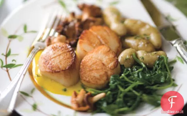 Capesante scottate in padella con salsa al limone