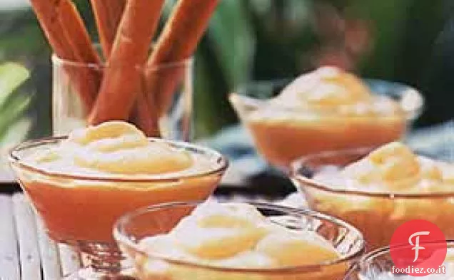 Sciocchi di mango con cannucce al cioccolato e anice
