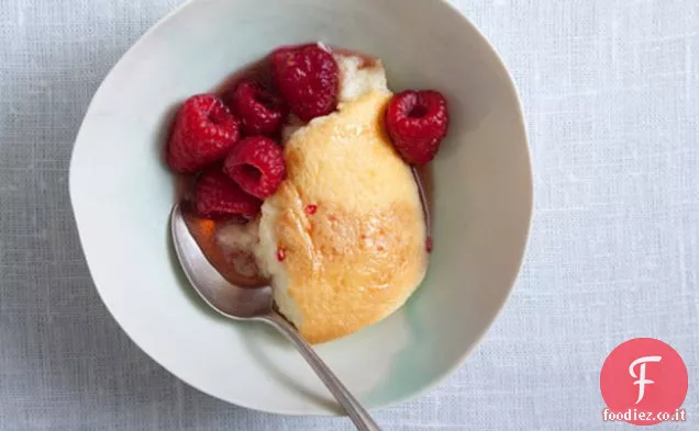 Torta budino al latticello con lamponi d'acero