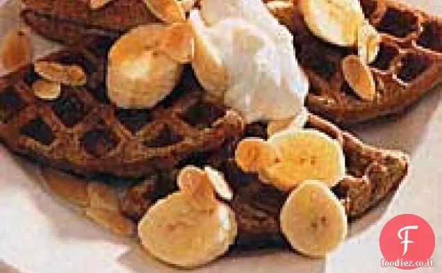 Cialde di potenza con Yogurt, banane e mandorle