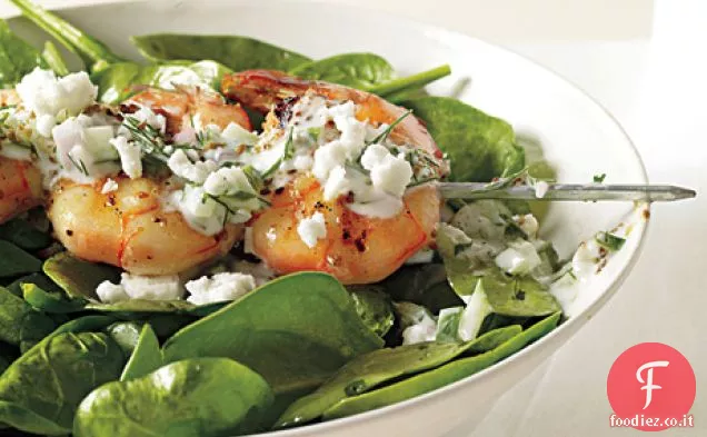 Spiedini di gamberetti con Tzatziki, spinaci e feta