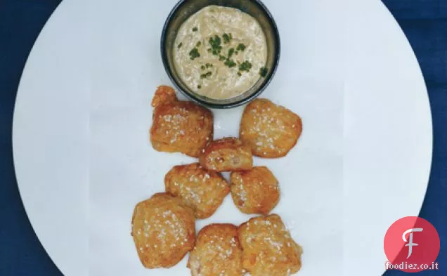 Paese Prosciutto e Cheddar Pretzel morsi con Senape Jalapeño