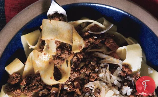 Pappardelle fatte in casa con Ragù alla Bolognese