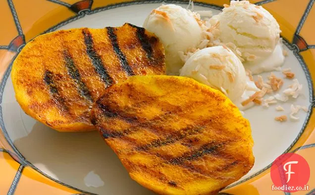 Mango al curry alla griglia con latte di ghiaccio allo zenzero