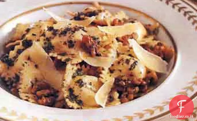 Ravioli con Salsa di Noci alle erbe