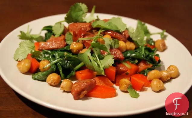 Ceci tostati e chorizo sugli spinaci
