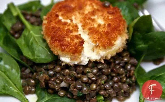 Cena stasera: Insalata di spinaci con lenticchie e formaggio di capra croccante