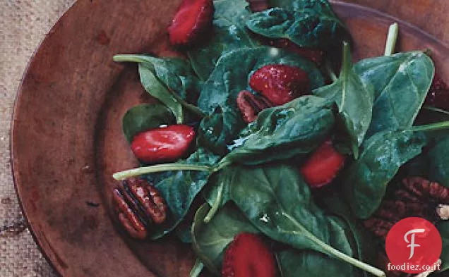 Insalata di spinaci con Vinaigrette alla fragola