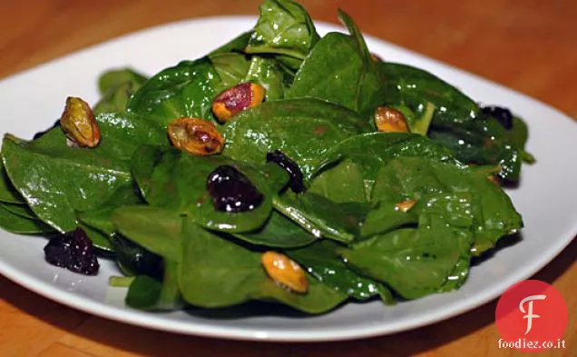 Insalata di spinaci con pistacchi
