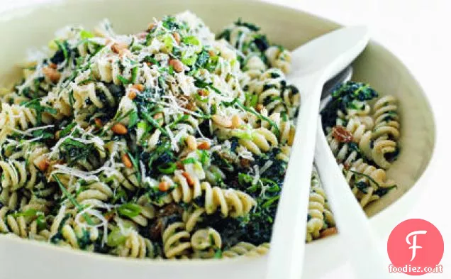 Fusilli con Spinaci, Ricotta e Uvetta Dorata