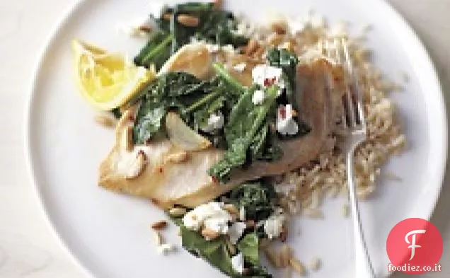 Pollo saltato con spinaci, aglio e pinoli