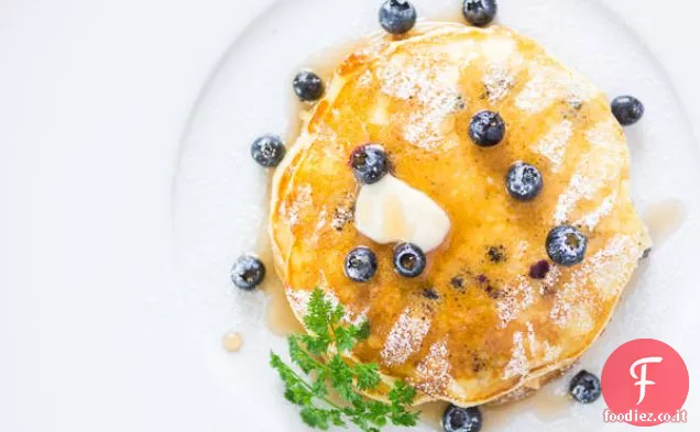Frittelle di yogurt ai mirtilli