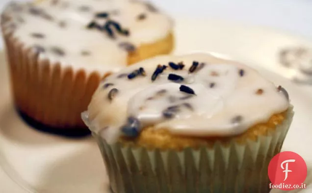 Francese in un lampo: Crème Fraîche Cupcakes con Provenza lavanda glassa