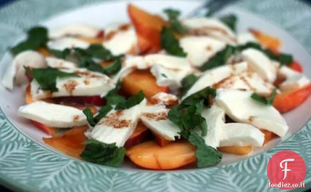 Cena Stasera: Insalata Caprese di Pesche