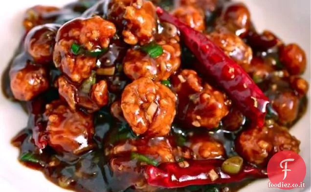 Pollo di Popeye Tso (Pollo di General Tso fatto con pepite di pollo di Popeye)