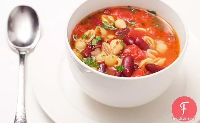 30 minuti di zuppa di pasta e fagioli (Pasta e Fagioli)