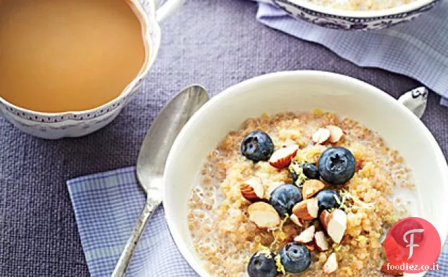 Porridge di quinoa al limone e mirtillo