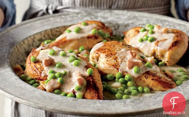 Petto di Pollo con Crema di Pancetta e Piselli
