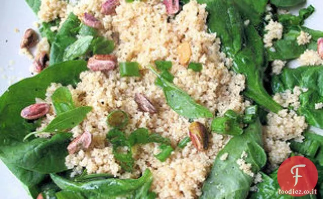 Insalata di Couscous con Spinaci e Pistacchi