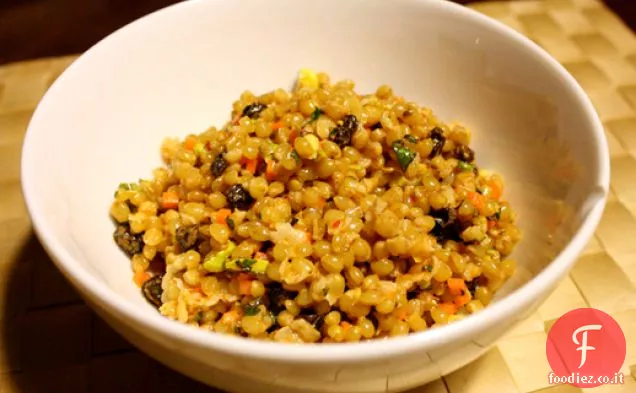 Insalata di bacche di grano con Harissa e pistacchi