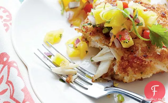 Croccanti torte di granchio con Mango-Ananas Salsa