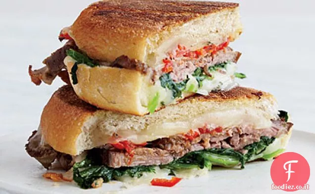 Manzo, Broccoli Rabe e Provolone Panini