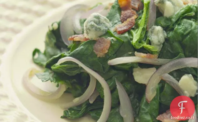 Spinaci saltati con cipolla rossa Pancetta e formaggio blu Ricetta