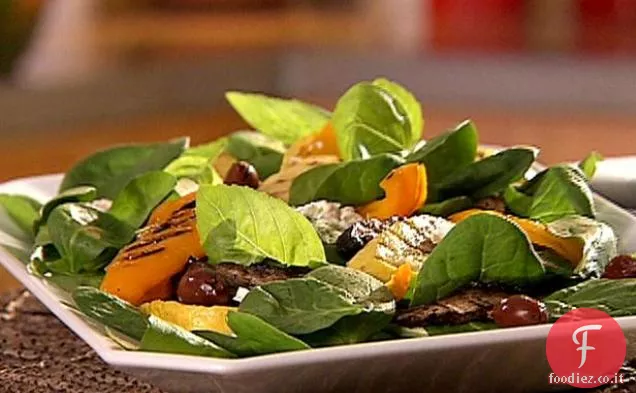 Insalata di spinaci con verdure mediterranee grigliate