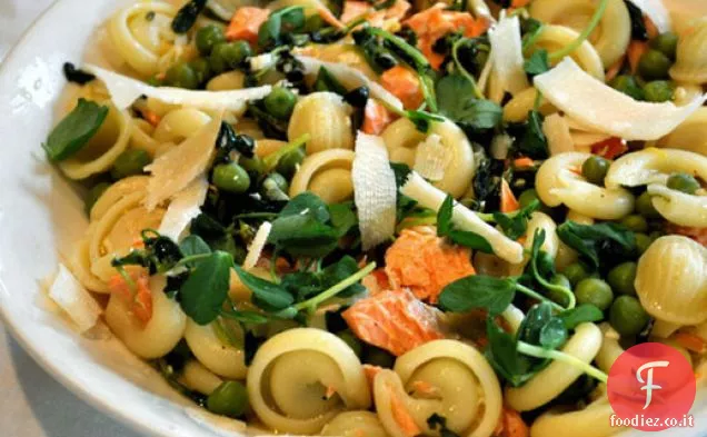 Doppia Pasta di Piselli con Salmone