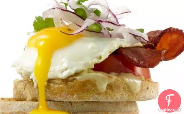 Panino all'uovo con pancetta e Jalapeño