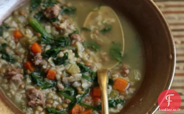 Zuppa di riso integrale, lenticchie e spinaci