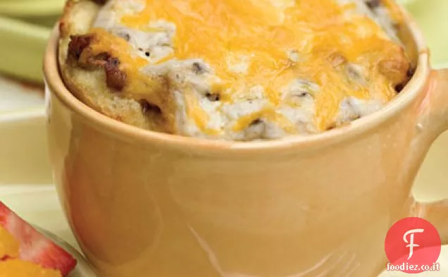 Casseruola di salsiccia e uova