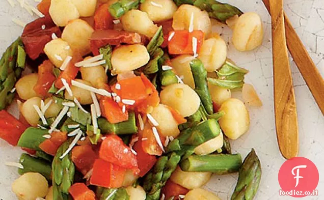 Gnocchi freschi di Pomodoro e asparagi