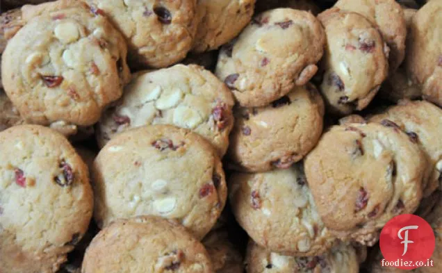 Cuocere il libro: biscotti al mirtillo e cioccolato bianco