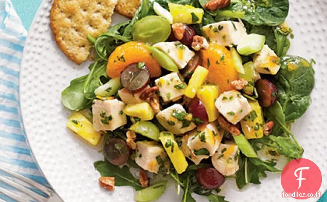 Insalata di pollo alla frutta mista