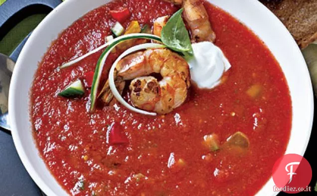 Gazpacho grosso con gamberi saltati