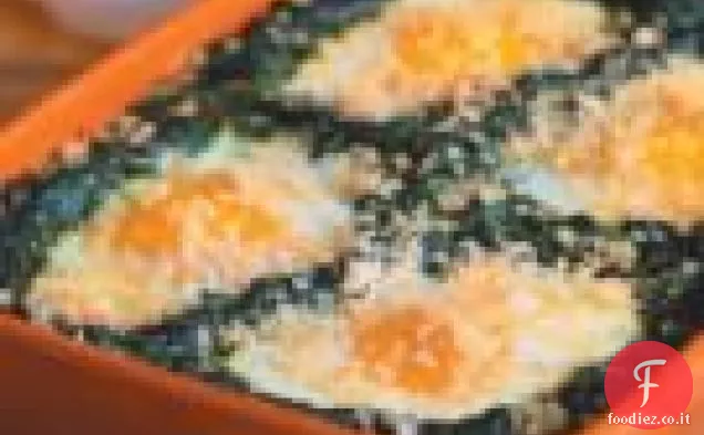 Uova arricciate con spinaci e briciole di pane croccante
