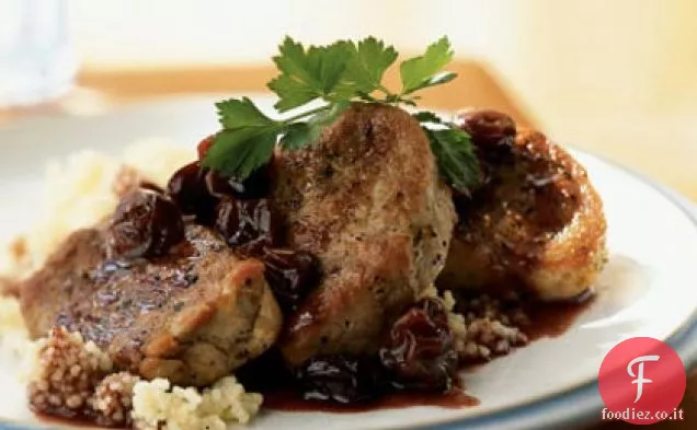 Medaglioni di maiale con salsa di ciliegia secca al vino di Porto
