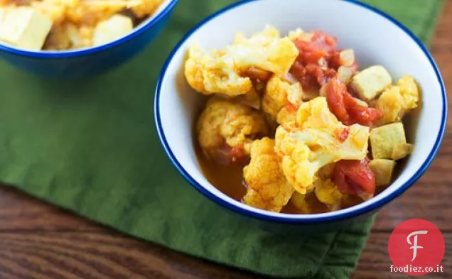 Curry di cavolfiore e tofu