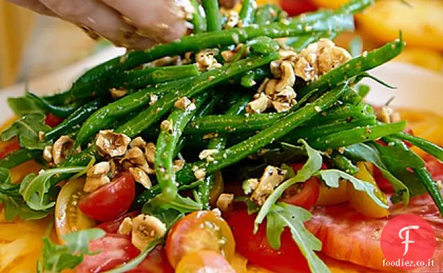 Heirloom Pomodoro e insalata di fagiolo bianco Vert
