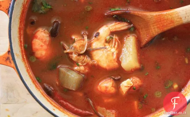 Zuppa di pesce coreana piccante
