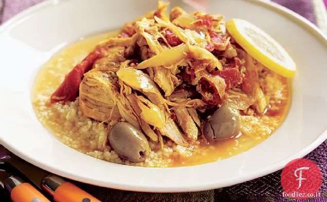 Stufato di pollo con olive verdi