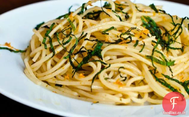 Spaghetti con Polline di Finocchio, Arancia, Aglio e Menta