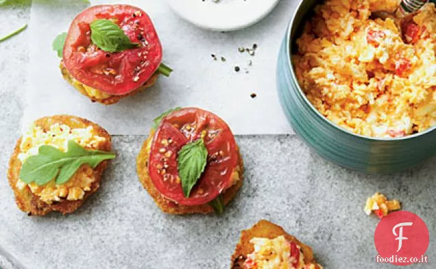 Torte di farina di mais al pomodoro e gombo