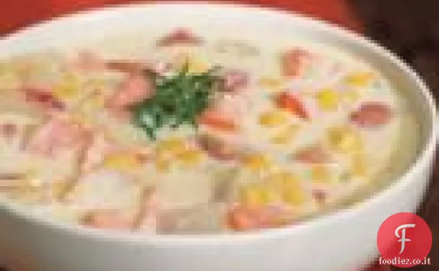 Zuppa di salmone e mais