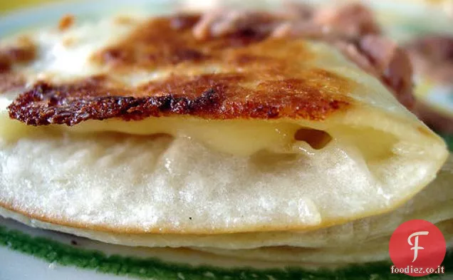 Quesadillas di bietole rosse e funghi