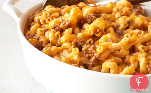 Manzo, formaggio e Noodle cuocere