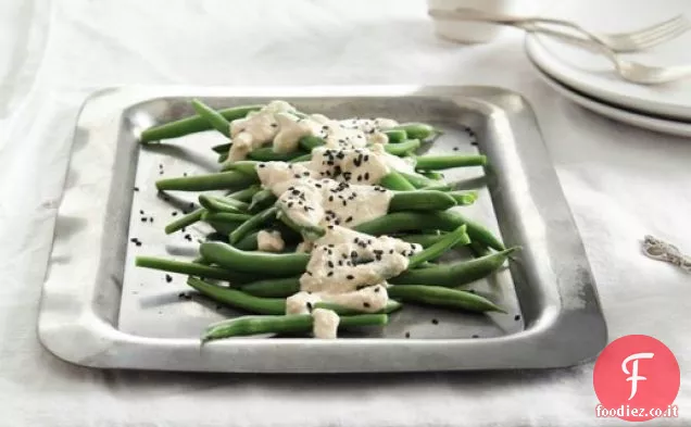 Tofu bianco di Andrea Nguyen, sesamo e insalata di verdure